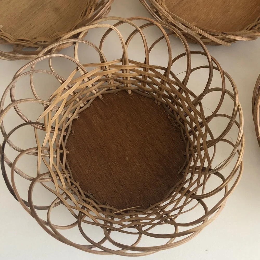 Bundle Of Vintage Small Round Wicker Baskets